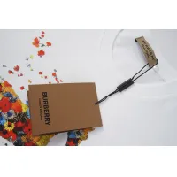 $32.00 USD Burberry T-Shirts Short Sleeved For Unisex #1429599