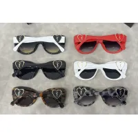 $25.00 USD Yves Saint Laurent Sunglasses #1430075