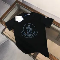 $34.00 USD Moncler T-Shirts Short Sleeved For Unisex #1431188