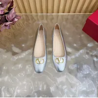 $108.00 USD Valentino Flat Shoes For Women #1433146