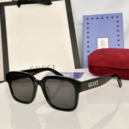 Gucci AAA Quality Sunglasses #1435172