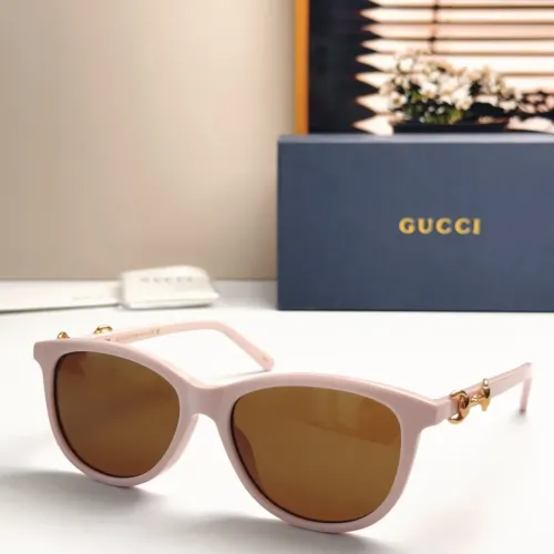 Gucci AAA Quality Sunglasses #1435175