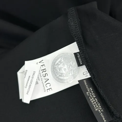 Replica Versace T-Shirts Short Sleeved For Unisex #1436327 $64.00 USD for Wholesale