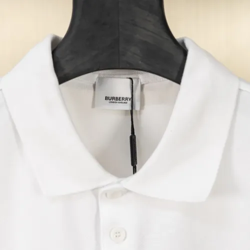 Replica Burberry T-Shirts Short Sleeved For Unisex #1439351 $45.00 USD for Wholesale