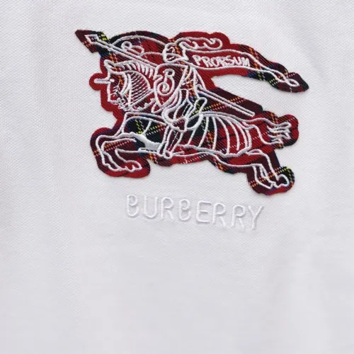 Replica Burberry T-Shirts Short Sleeved For Unisex #1439358 $45.00 USD for Wholesale