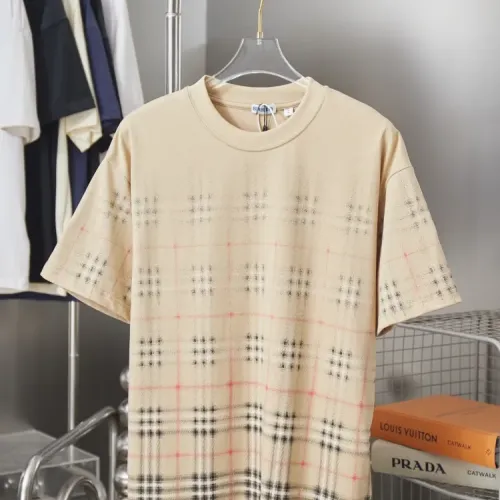 Burberry T-Shirts Short Sleeved For Unisex #1439490