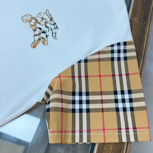 Replica Burberry T-Shirts Short Sleeved For Unisex #1439810 $32.00 USD for Wholesale