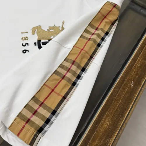 Replica Burberry T-Shirts Short Sleeved For Unisex #1439816 $32.00 USD for Wholesale