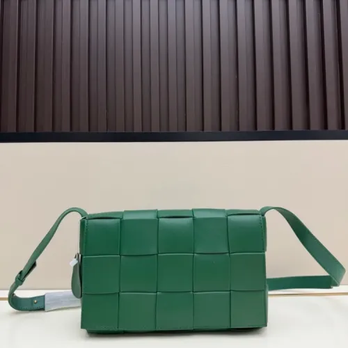 Bottega Veneta BV AAA Quality Messenger Bags For Women #1443623