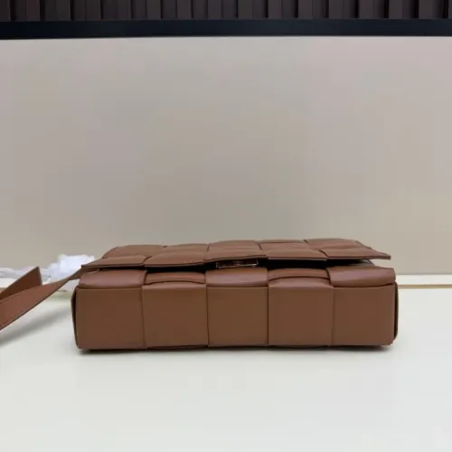 Replica Bottega Veneta BV AAA Quality Messenger Bags For Women #1443625 $102.00 USD for Wholesale