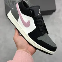 $88.00 USD Air Jordan 1 I For Women #1441571