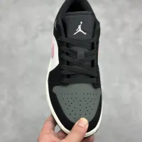 $88.00 USD Air Jordan 1 I For Women #1441571