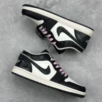 $88.00 USD Air Jordan 1 I For Women #1441573