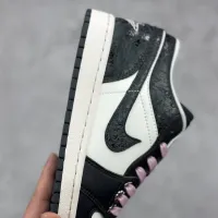 $88.00 USD Air Jordan 1 I For Women #1441573