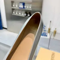 $105.00 USD Valentino Flat Shoes For Women #1442518