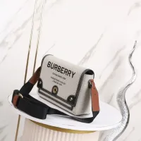 $102.00 USD Burberry AAA Quality Messenger Bags For Women #1443031