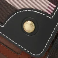 $102.00 USD Burberry AAA Quality Messenger Bags For Women #1443034