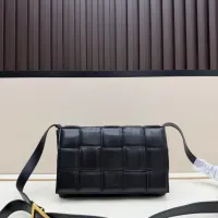 $102.00 USD Bottega Veneta BV AAA Quality Messenger Bags For Women #1443624
