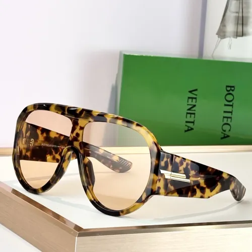 Bottega Veneta AAA Quality Sunglasses #1448633