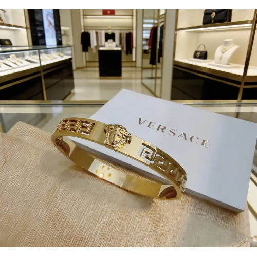 Versace Bracelets #1449313