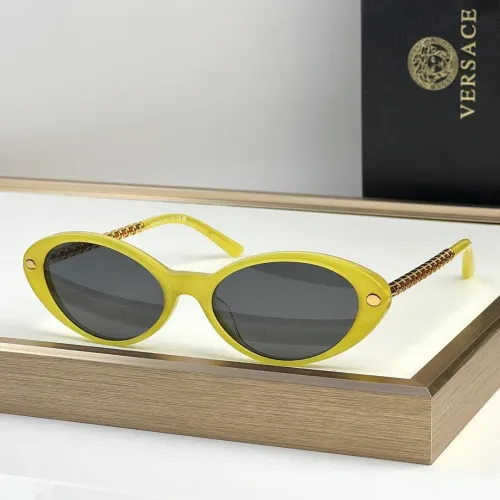 Versace AAA Quality Sunglasses #1450893