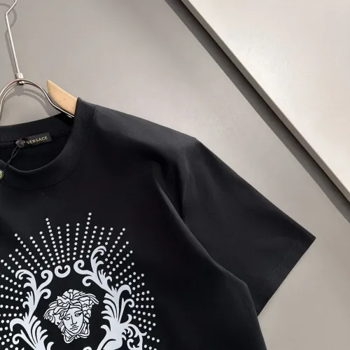 Replica Versace T-Shirts Short Sleeved For Men #1452701 $42.00 USD for Wholesale