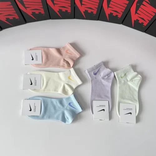 Replica Nike Socks #1456798 $27.00 USD for Wholesale