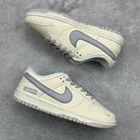 $76.00 USD Nike SB Dunk-Low For Women #1451512