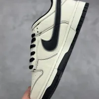 $76.00 USD Nike SB Dunk-Low For Women #1451516