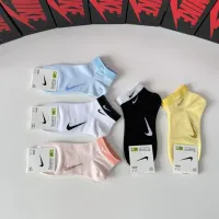 $27.00 USD Nike Socks #1456799