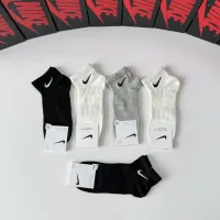 $29.00 USD Nike Socks #1456800