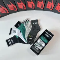 $27.00 USD Nike Socks #1456817