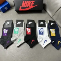 $25.00 USD Nike Socks #1457028
