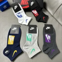 $25.00 USD Nike Socks #1457028