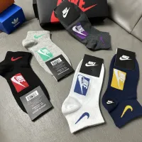 $25.00 USD Nike Socks #1457028