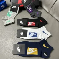 $25.00 USD Nike Socks #1457028