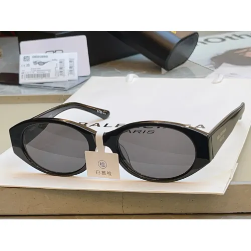 Balenciaga AAA Quality Sunglasses #1463627