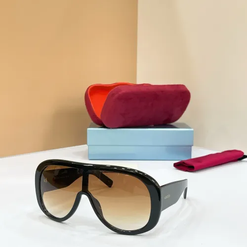 Gucci AAA Quality Sunglasses #1468436