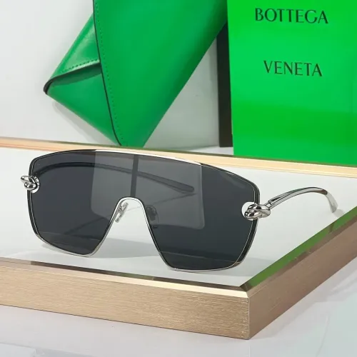 Bottega Veneta AAA Quality Sunglasses #1468766