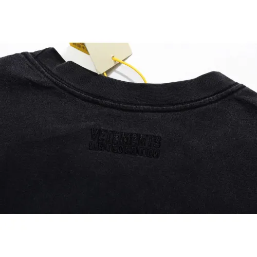 Replica VETEMENTS T-Shirts Short Sleeved For Unisex #1470757 $40.00 USD for Wholesale
