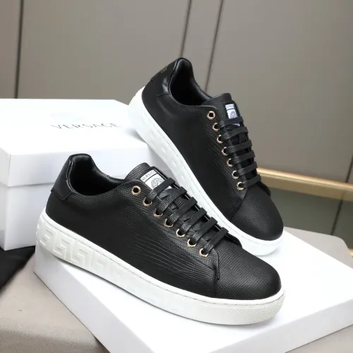 Versace Casual Shoes For Men #1471571