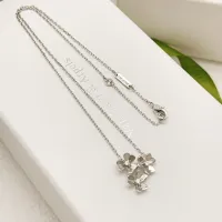 $34.00 USD Van Cleef & Arpels Necklaces For Women #1459929