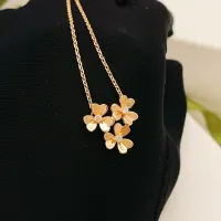 $34.00 USD Van Cleef & Arpels Necklaces For Women #1459930