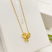 $34.00 USD Van Cleef & Arpels Necklaces For Women #1459931
