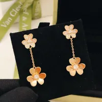 $38.00 USD Van Cleef & Arpels Earrings For Women #1460356