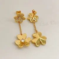 $38.00 USD Van Cleef & Arpels Earrings For Women #1460357