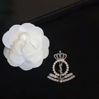 $29.00 USD Yves Saint Laurent Brooches For Women #1460483