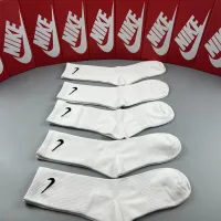 $29.00 USD Nike Socks #1461097