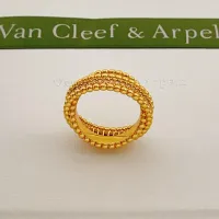 $32.00 USD Van Cleef & Arpels Rings In Gold For Women #1468829