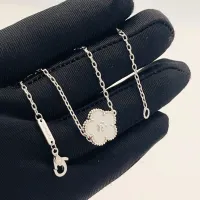 $29.00 USD Van Cleef & Arpels Bracelets For Women #1469080